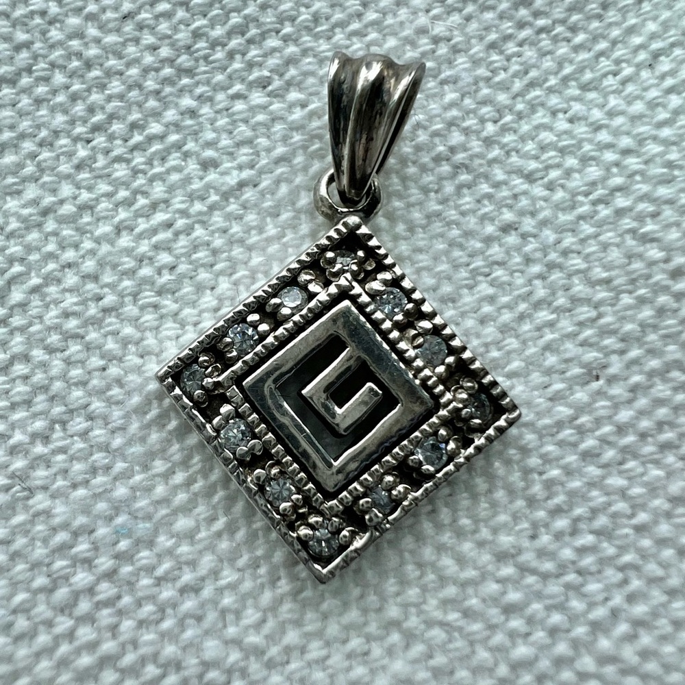 Elegant Silver Geometric Pendant